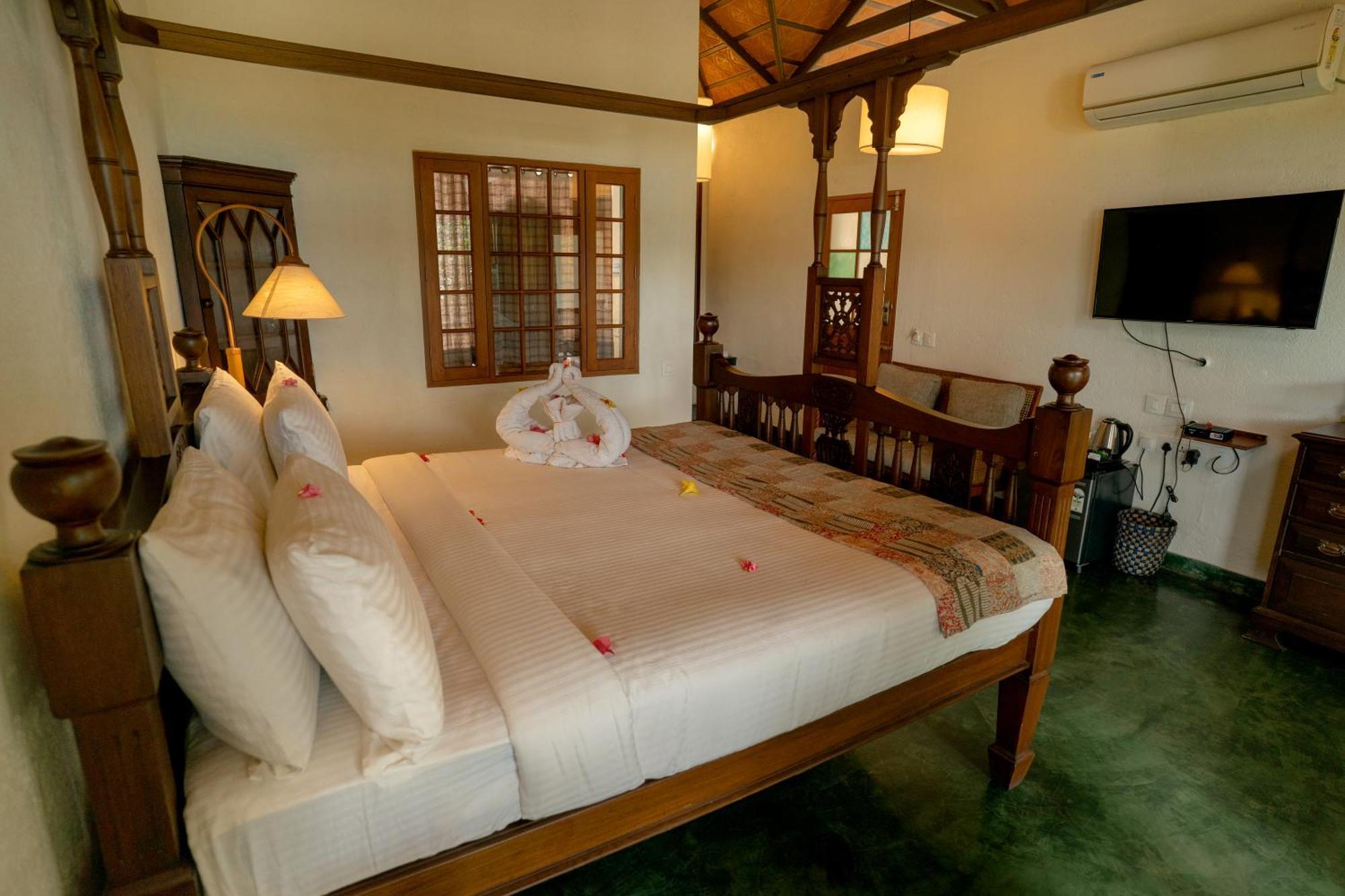 Cranganor History Cafe & Riverside Chateau North Paravur 外观 照片