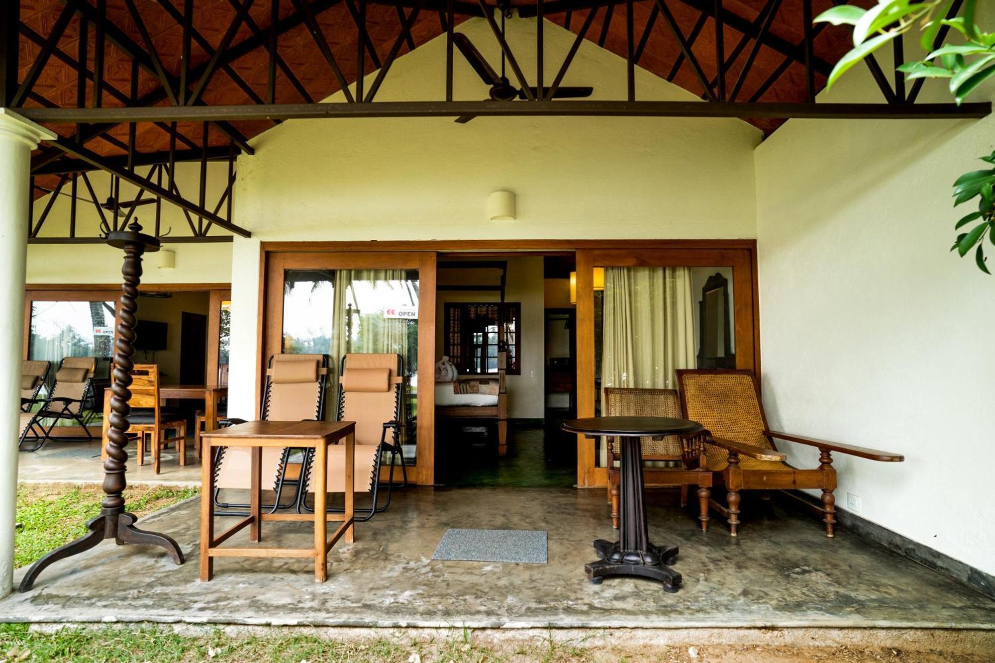 Cranganor History Cafe & Riverside Chateau North Paravur 外观 照片