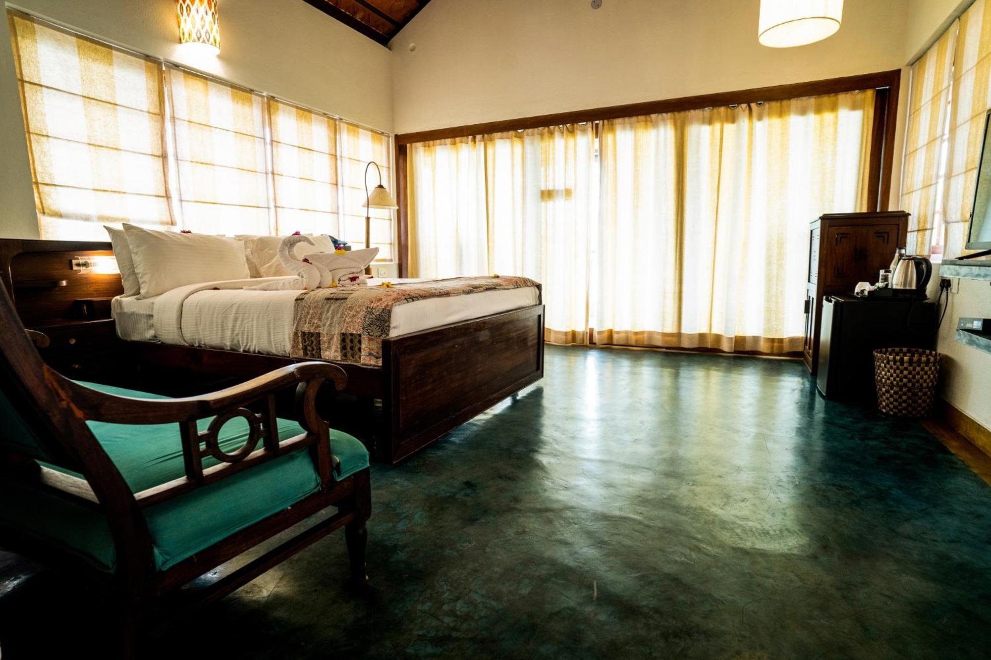 Cranganor History Cafe & Riverside Chateau North Paravur 外观 照片