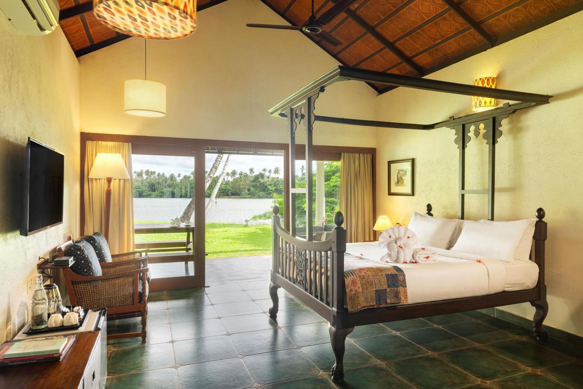 Cranganor History Cafe & Riverside Chateau North Paravur 外观 照片